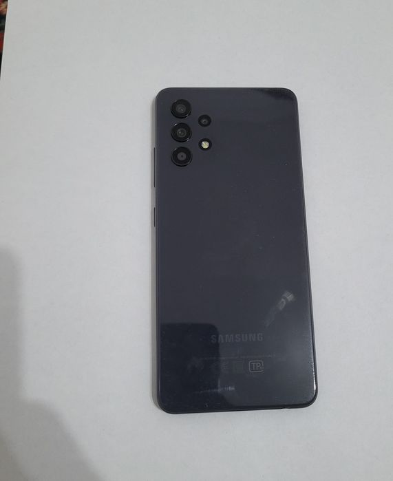Samsung  A 32 пам 128 гб