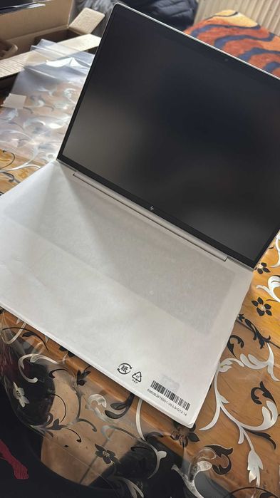 Laptop Hp elitebook 8g1i 14 ai