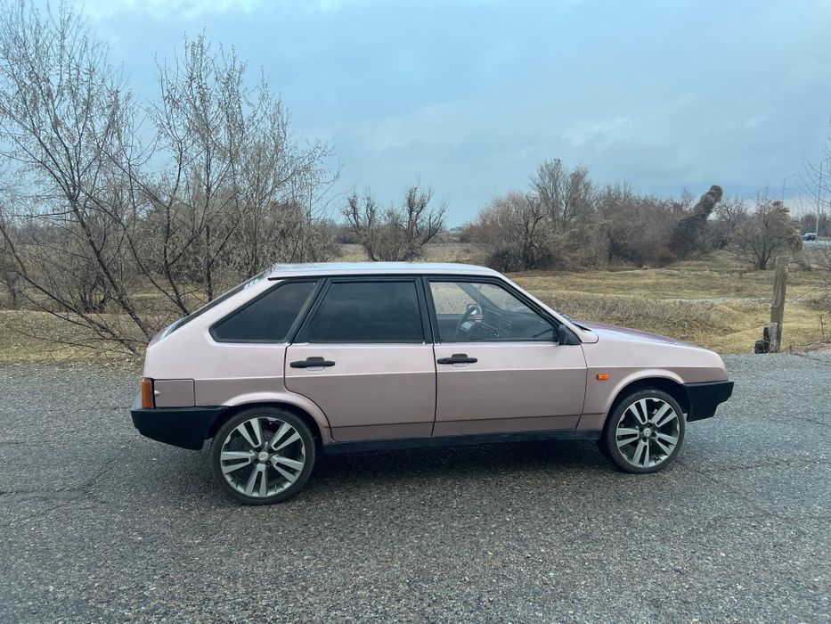 Продам машину ваз 2109