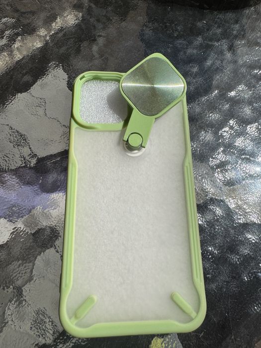 Чехлы на айфон 8