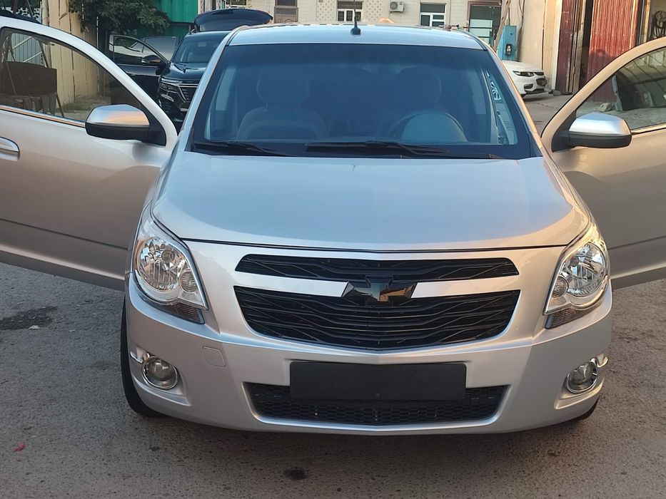 Машина сотилади холати ало бензинда умуман газ куйилмаган,краска 30 фо