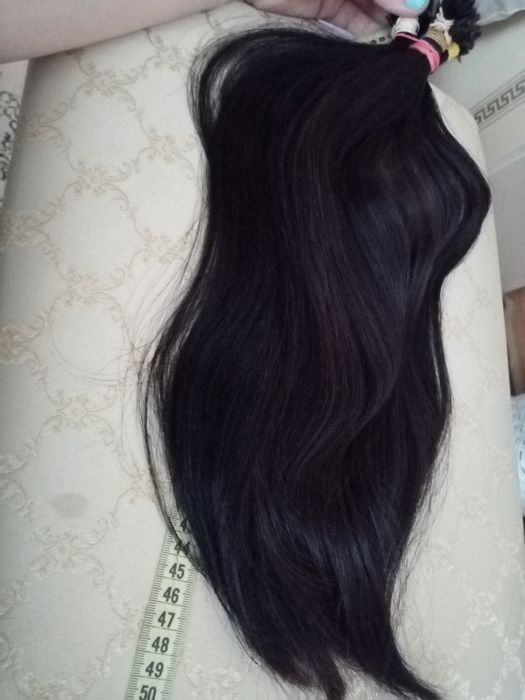 Волосы чёрные, славянка