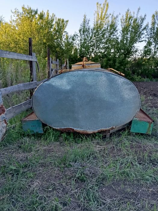 Продам,бочку две секции