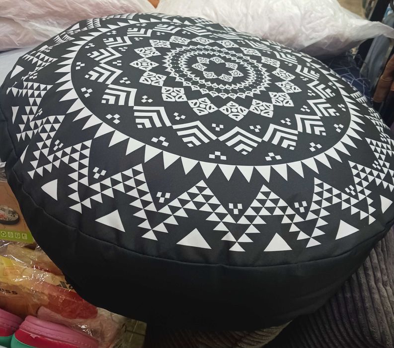 Нови възглавници за под