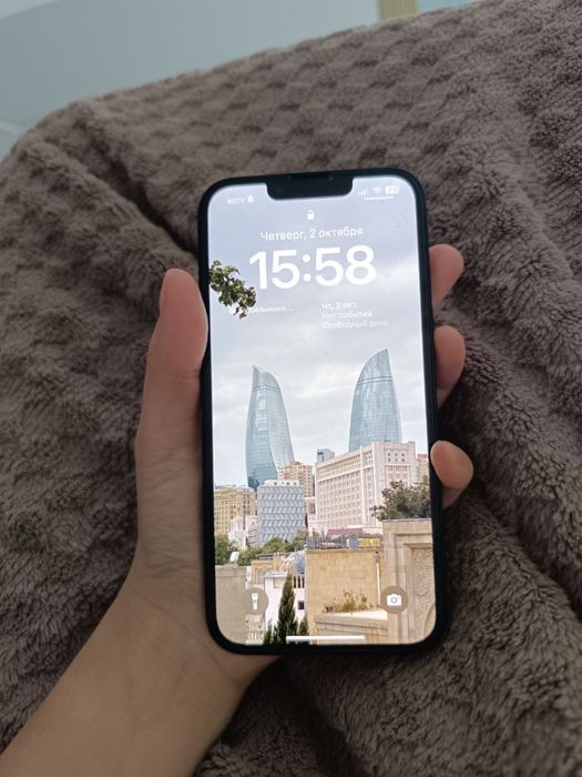 Айфон 16 е 128 гб