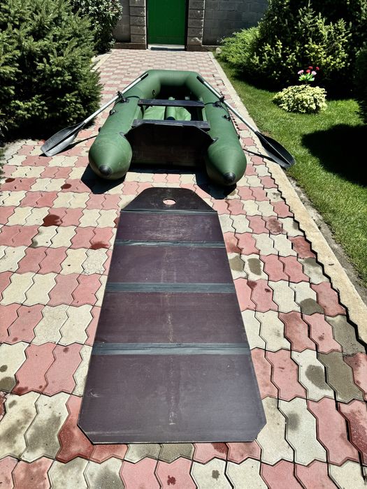 Надувная лолка Барс 2800