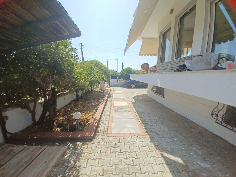 Продава къща 160 м2 с двор 300 м2 в Аспровалта, Гърция