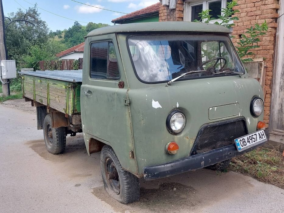 Продавам УАЗ 469