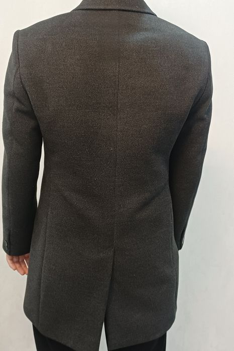 Фирменное пальто ROBERTO RIERA