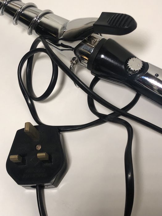 Ondulator de păr Babyliss