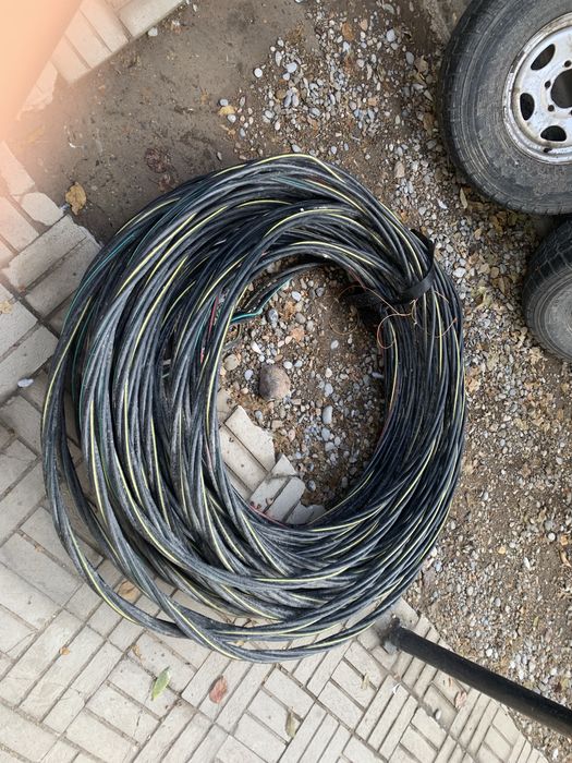 Продам электро кабеля 4-жильные 4/10, 4/20