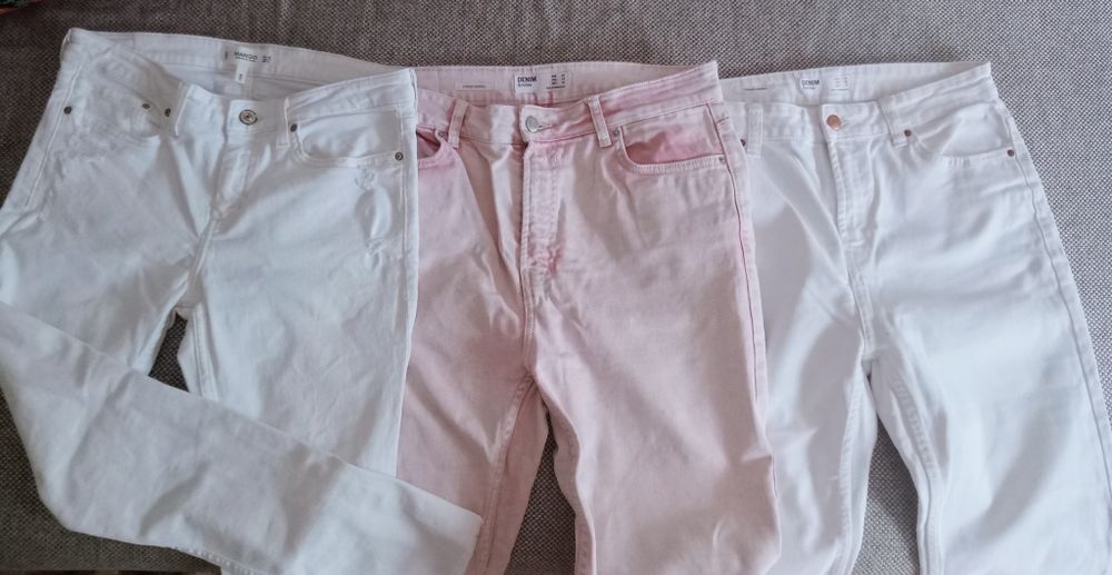 Джинсы белые женские.