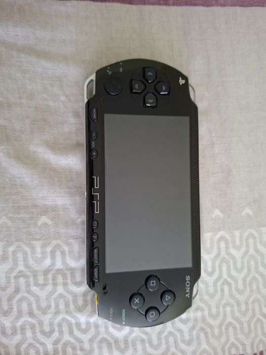PSP 1  Sony PlayStation mobile
