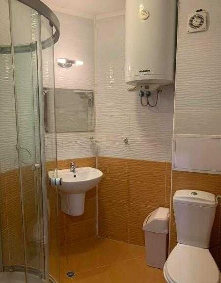 Дава се под наем Двустаен апартамент в Бургас, Център - 60 кв.м за 408 € - Снимка #1