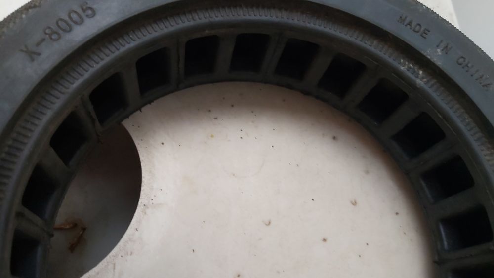 Шина   на  электросамокат