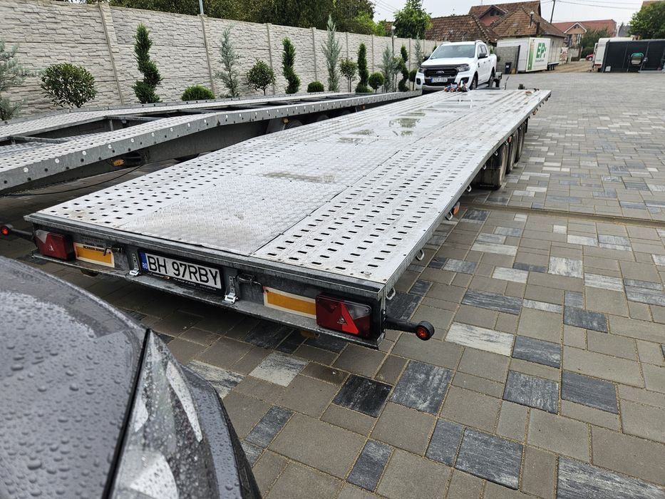 De inchiriat trailer dublu de 8,5 metri de 3500 kg pe 3 axe