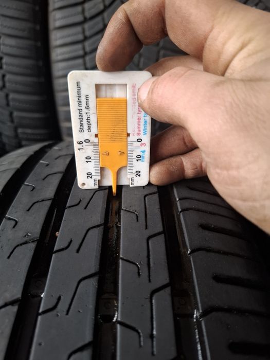 4 Летни гуми Континентал 215/55/17 ДОТ23 7мм