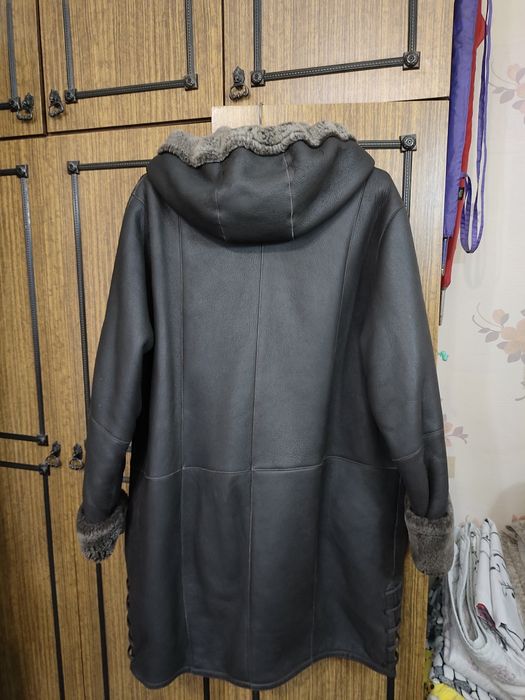 Продам женскую дубленку