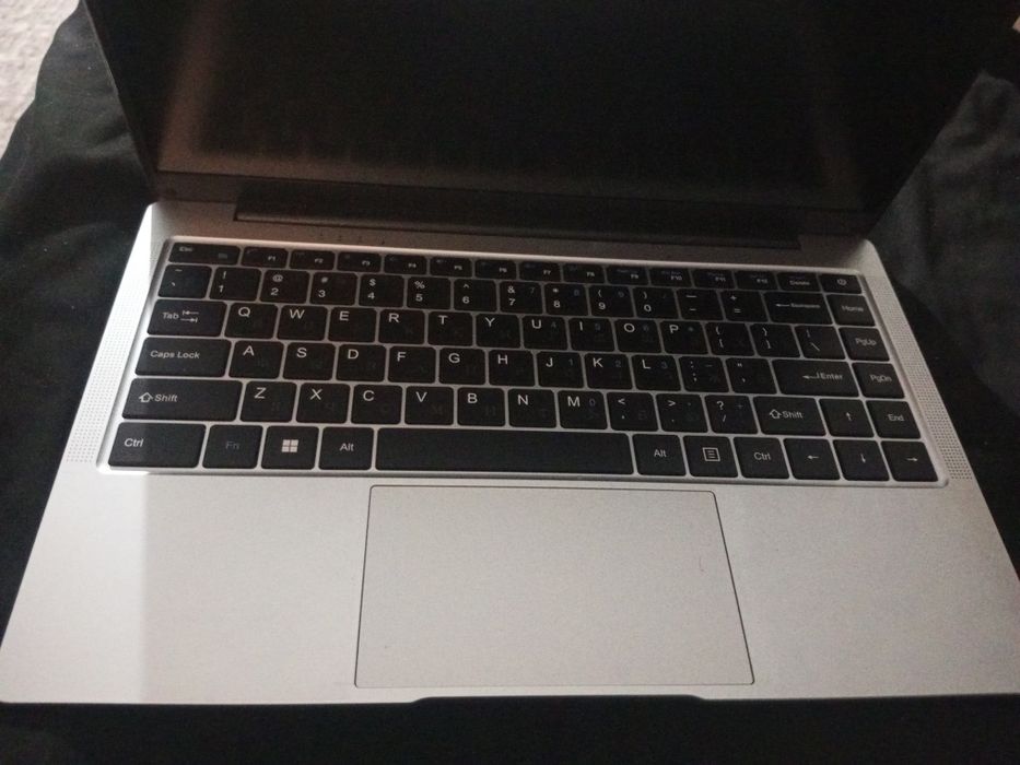 Продам ноутбук Hydra