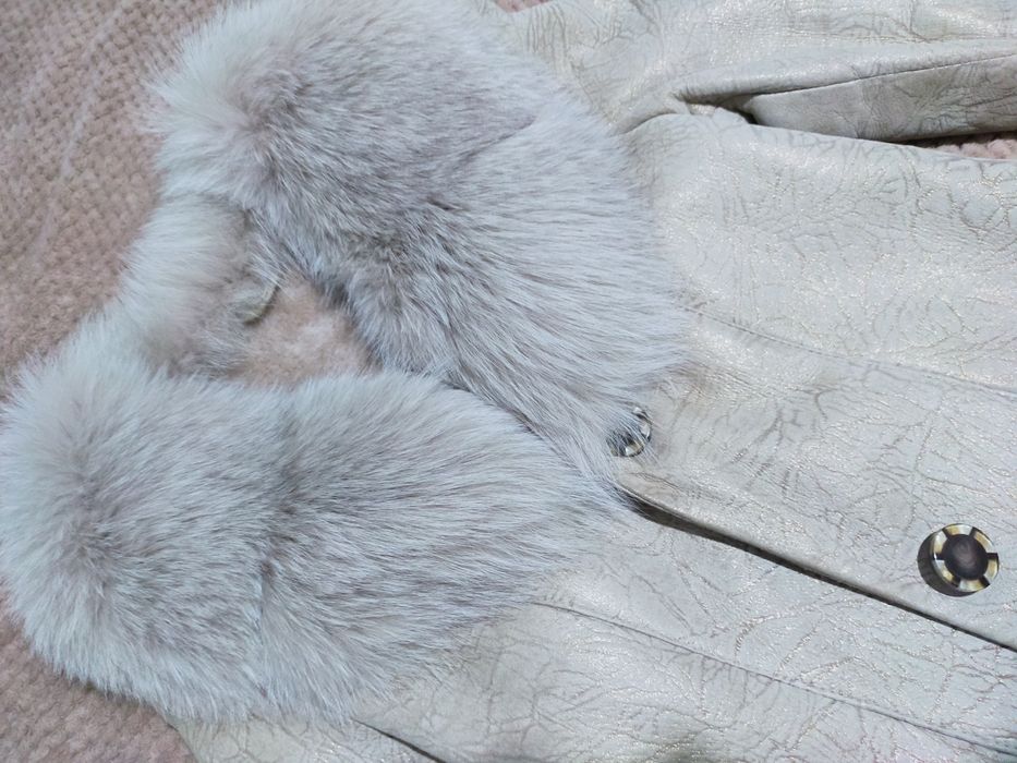 Продам натуральную дубленку. Срочно