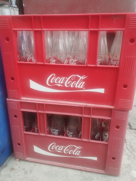 Coca Cola tarasi sotiladi 2 ta