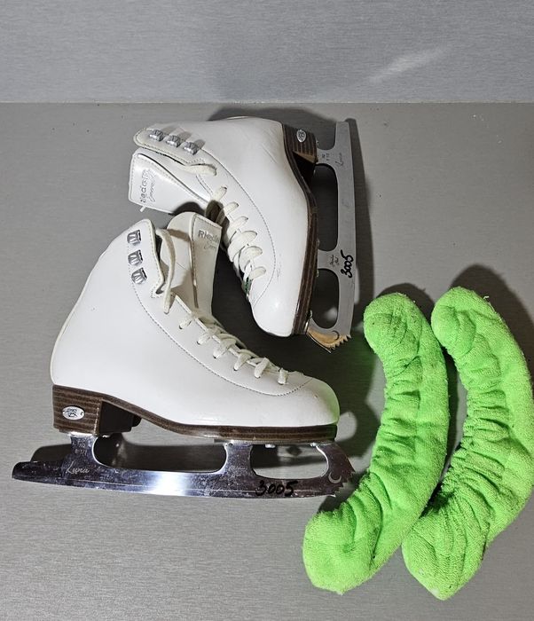 Patine 3005 gheata    patinaj artistic  Riedell Emerald  marime 33,5   (  22  cm lungime interioara).