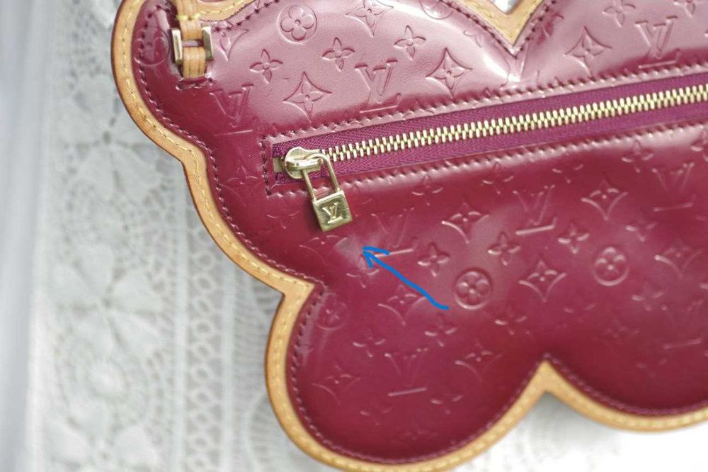 Louis Vuitton Monogram Vernis Butterfly Geanta