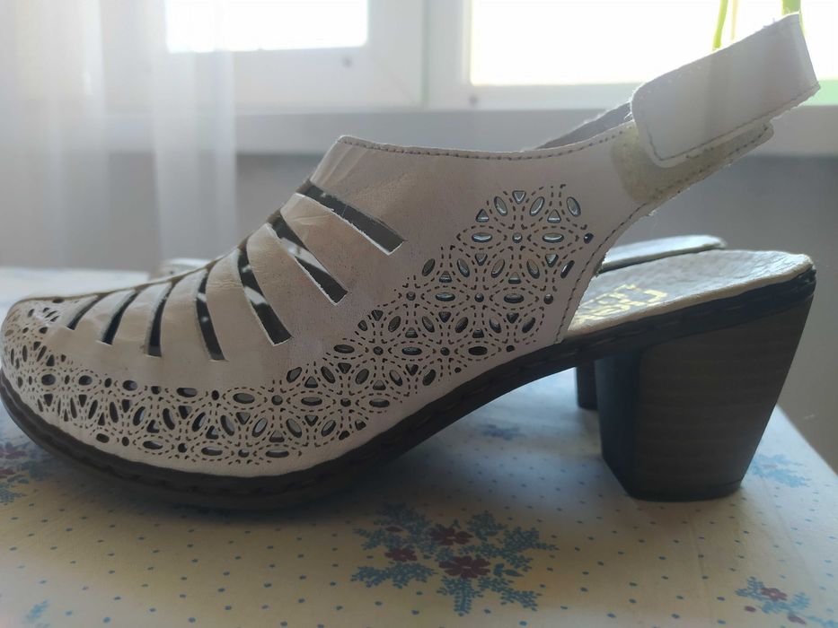 Босоножки. Натуральная кожа