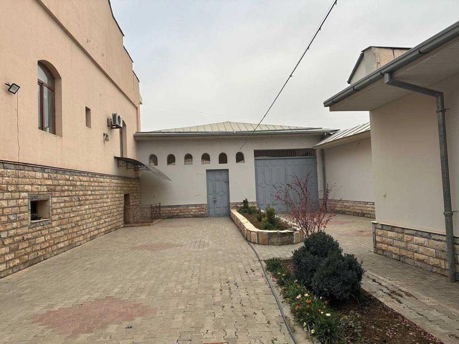 СРОЧНО продается дом на 7,5+5 сотках на Юнус абаде Чинабад от собствен