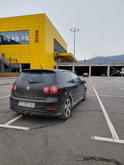 VW Golf R32 2008