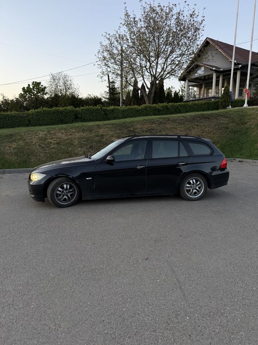 BMW E90 , 2.0 , 163 cp.