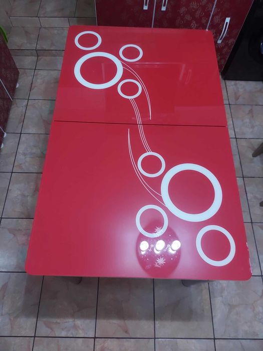 Masă cu blat lemn si sticlă