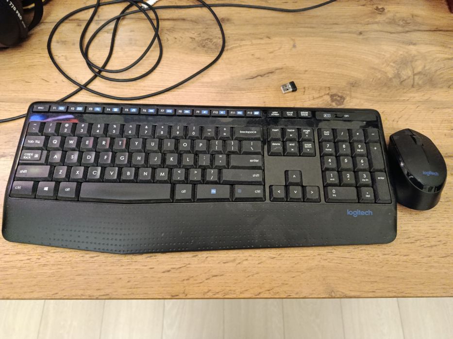 Набор клавиатура + мышь. Logitech MK345