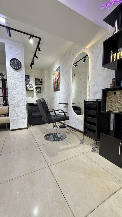 Сдается парикмахерское кресло