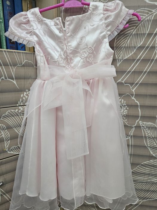 Платье детское нарядное