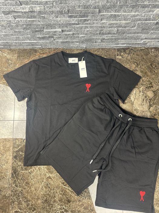 Compleu Ami Paris [tricou, pantaloni scurti]