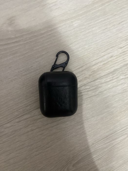 Безпроводные наушники AirPods