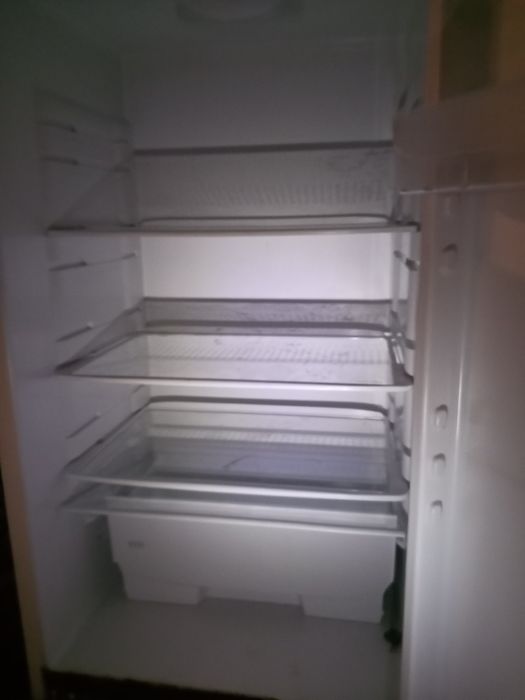 Срочно продам холодильник