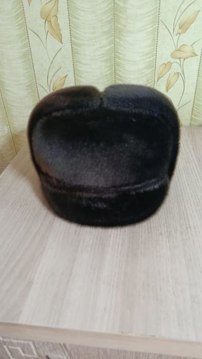 Продам мужскую шапку