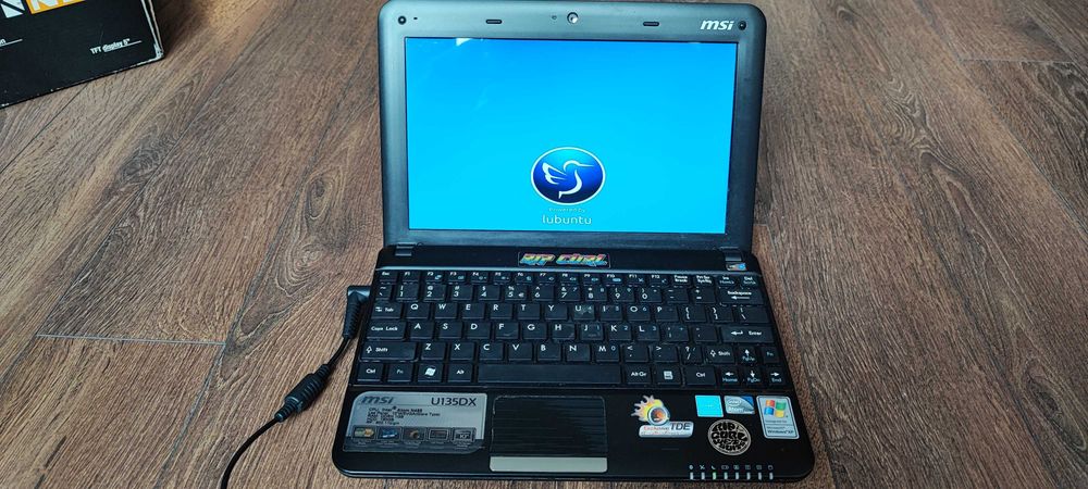 Лаптоп  MSI U135 DX