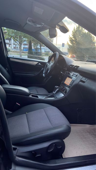 Mercedes C220 2.2 D 150 CP 2008 Facelift Automat AvantGard Primu Nr Rosu Scos Valabil