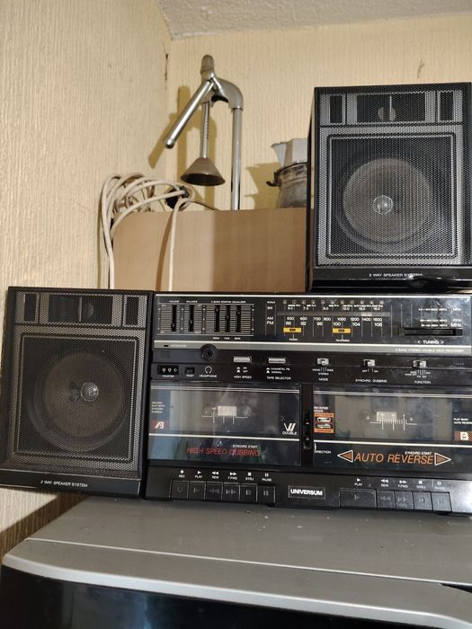 Ретро радиокасетофон