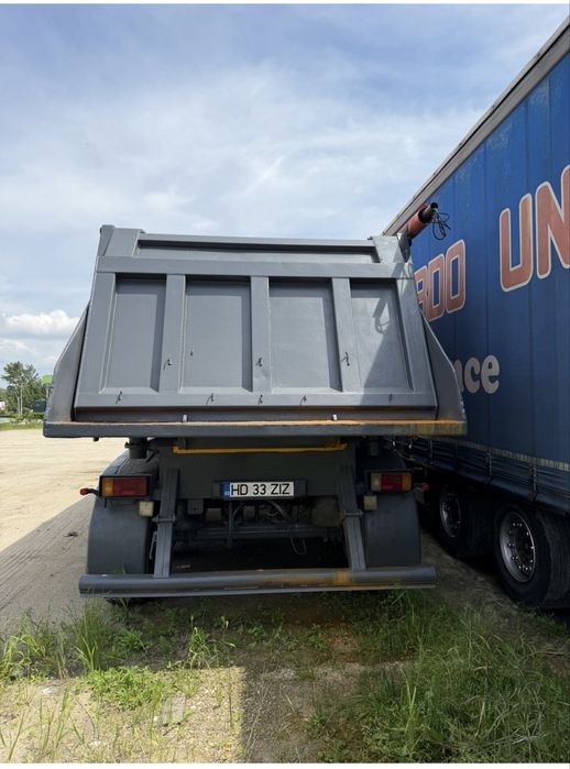 Semiremorca basculabila piatra