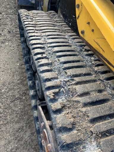 Mini incarcator frontal CAT 247B - Bobcat