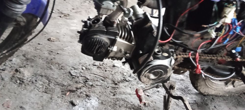 Продам 2 движка на альфу