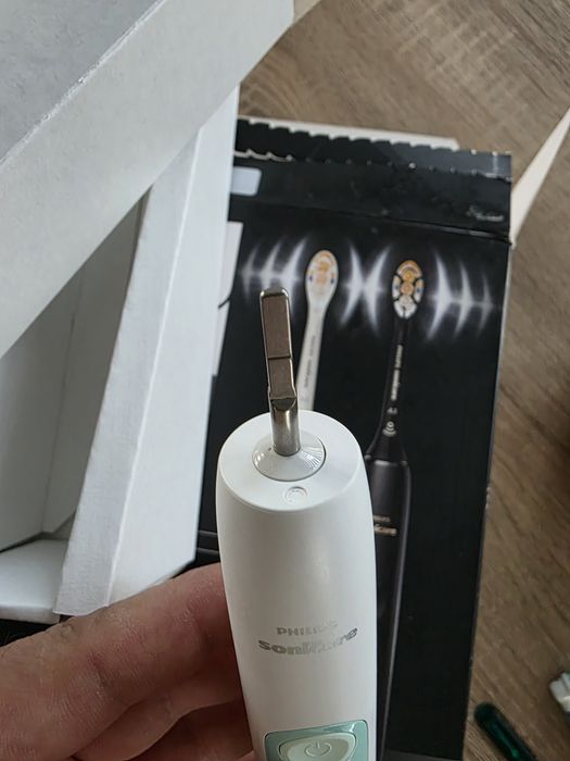 Periuța de dinți Philips sonicare hx684a noua