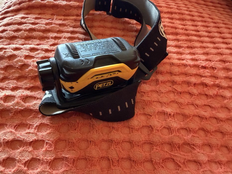 Челник Petzl Pixa 1