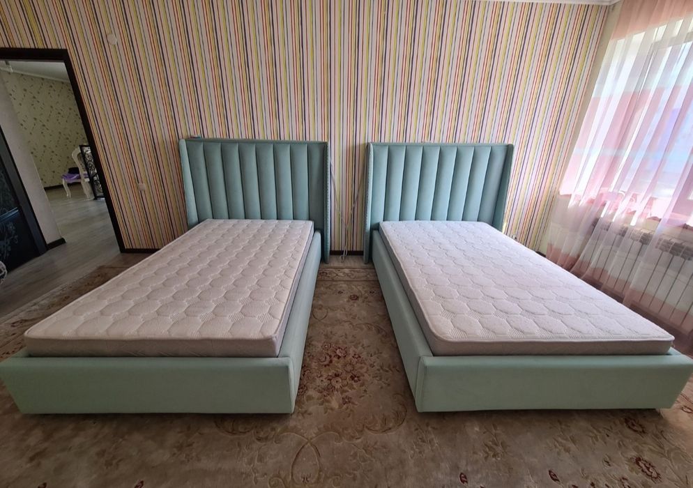 Продам кровать полуторка