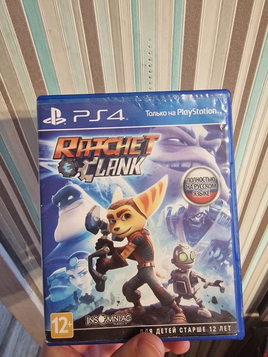 Продам Ps 4 slim