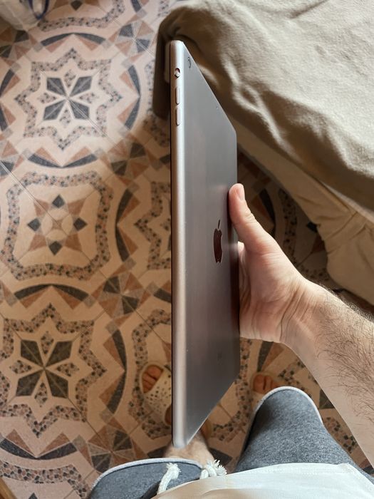 Ipad Air model a1474 de vânzare perfect funcțional